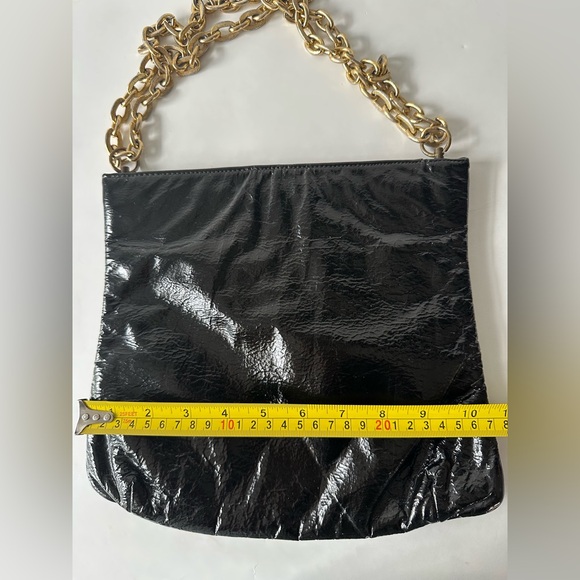 Elegant Black Women's Bag with Gold Chain - Picture 5 of 11